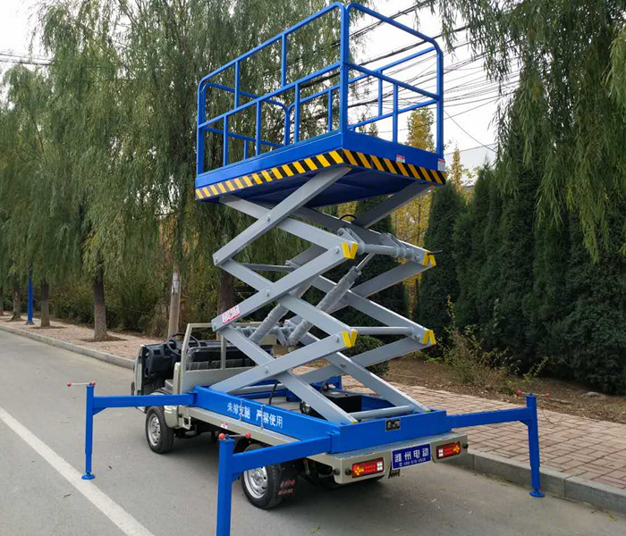 1621347954542725.jpg 恒天圣岳車(chē)載式升降機(jī).jpg